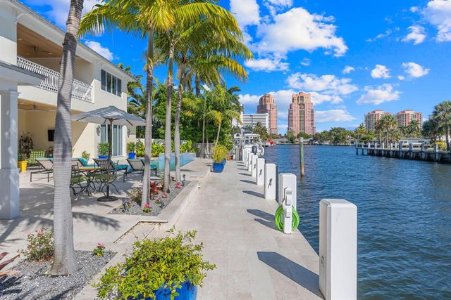 2870 NE 24th Place, Fort Lauderdale, FL 33305