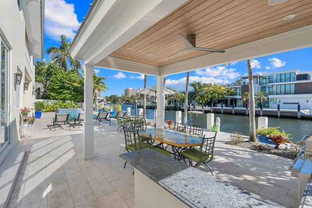 2870 NE 24th Place, Fort Lauderdale, FL 33305