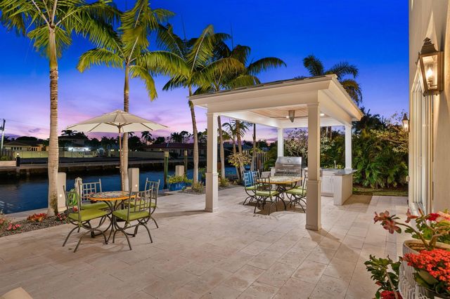 2870 NE 24th Place, Fort Lauderdale, FL 33305