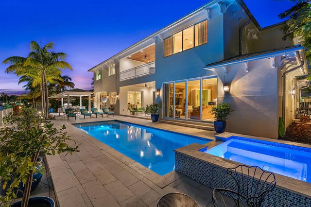 2870 NE 24th Place, Fort Lauderdale, FL 33305