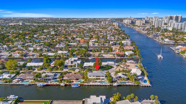 2870 NE 24th Place, Fort Lauderdale, FL 33305