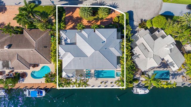 2870 NE 24th Place, Fort Lauderdale, FL 33305