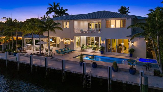 2870 NE 24th Place, Fort Lauderdale, FL 33305