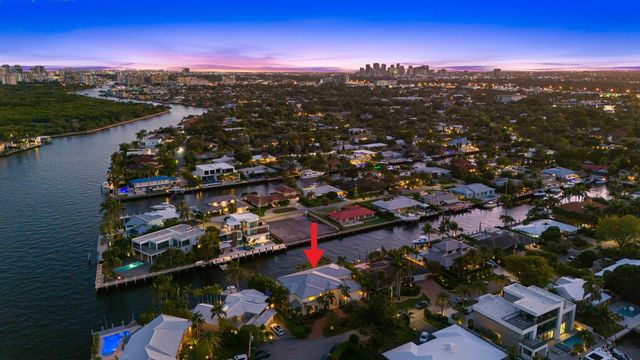 2870 NE 24th Place, Fort Lauderdale, FL 33305