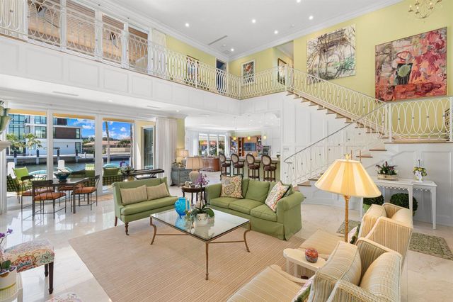 2870 NE 24th Place, Fort Lauderdale, FL 33305