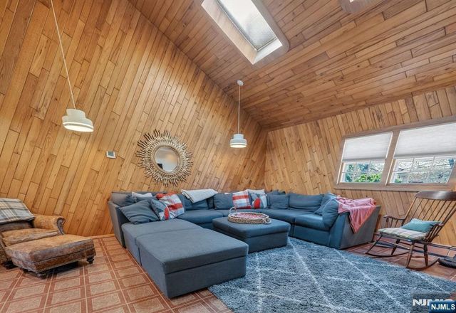 119 Dean Street, Harrington Park, NJ 07640