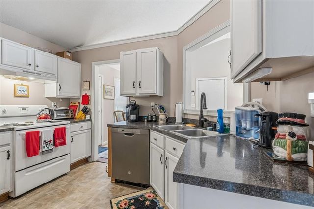 268 Thorn Thicket Way, Rockmart, GA 30153