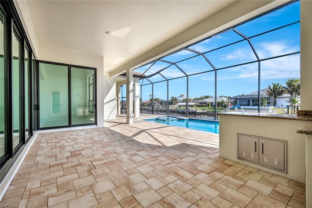 Image 11 of property listing at 1205 SE 20th CT, Cape Coral, FL 33990