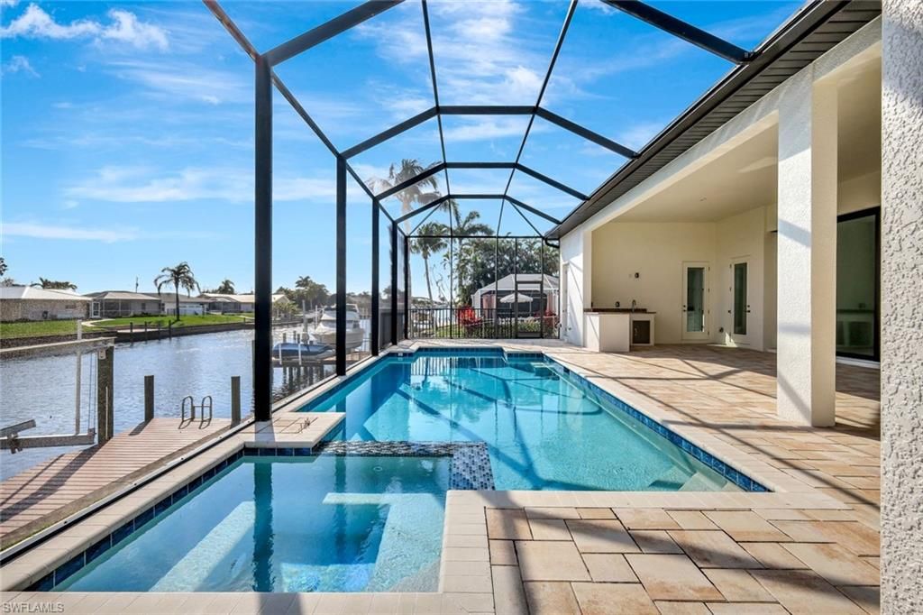 Image 16 of property listing at 1205 SE 20th CT, Cape Coral, FL 33990