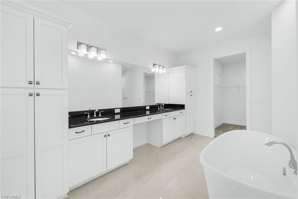 Image 31 of property listing at 1205 SE 20th CT, Cape Coral, FL 33990