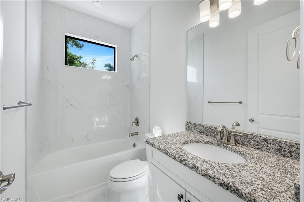 Image 37 of property listing at 1205 SE 20th CT, Cape Coral, FL 33990