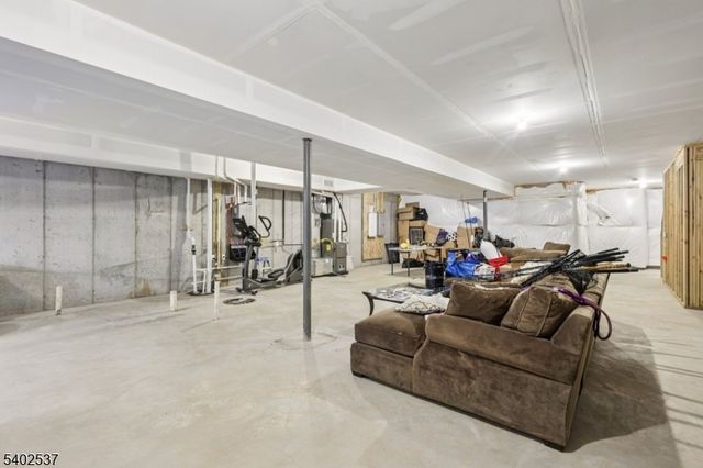 28 Dahlia Dr 28, Warren Twp., NJ 07059