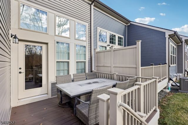 28 Dahlia Dr 28, Warren Twp., NJ 07059