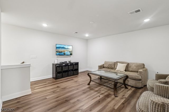 28 Dahlia Dr 28, Warren Twp., NJ 07059