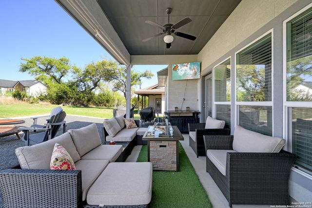 132 Frank Jones, Blanco, TX 78606