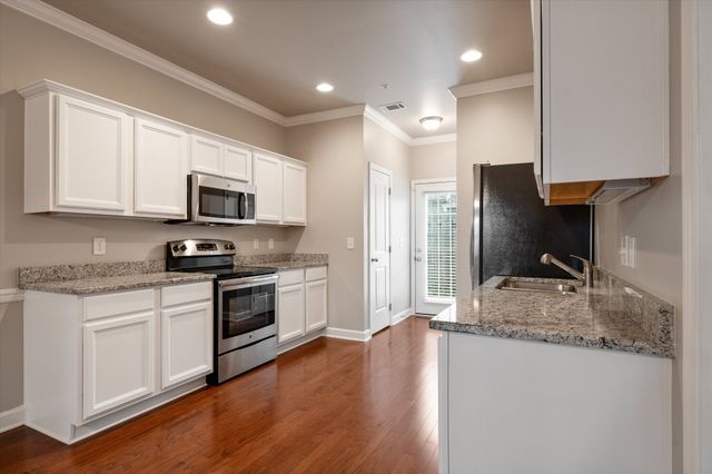 1040 Charlie Daniels Pkwy Apt 163, Mount Juliet, TN 37122