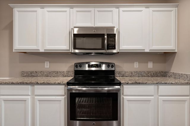 1040 Charlie Daniels Pkwy Apt 163, Mount Juliet, TN 37122