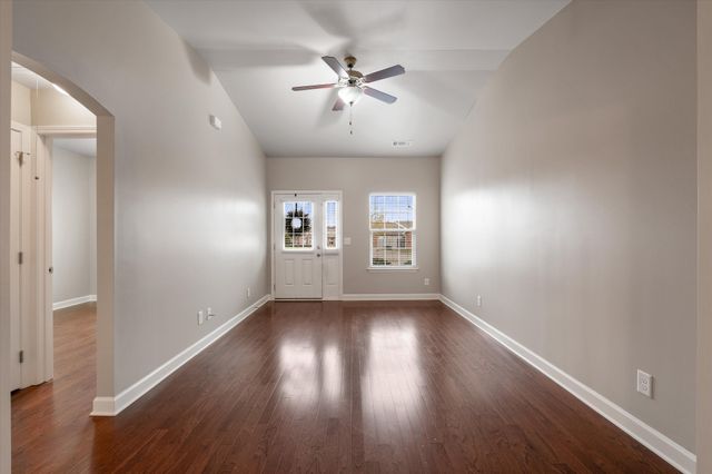 1040 Charlie Daniels Pkwy Apt 163, Mount Juliet, TN 37122