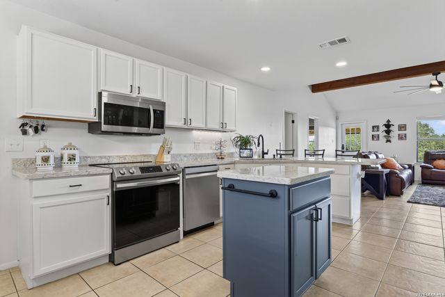 30885 RETAMA RDG, Bulverde, TX 78163