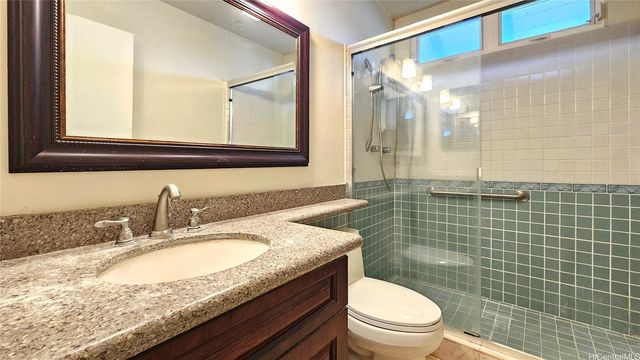 656 Kumukahi Place, Honolulu, HI 96825