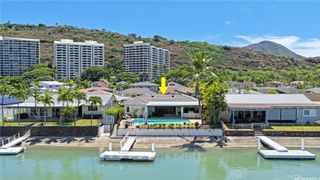 656 Kumukahi Place, Honolulu, HI 96825