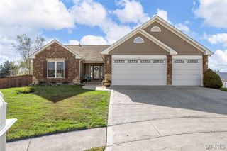 6 Shadow Pointe Court, Wentzville, MO 63385