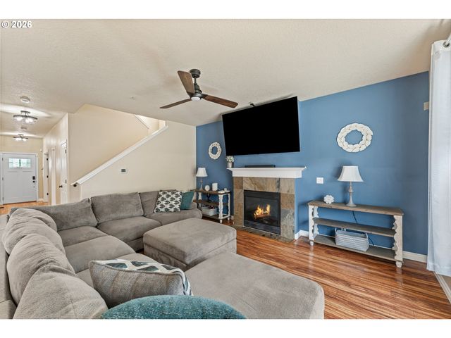 12671 VILLARD Pl, Oregon City, OR 97045