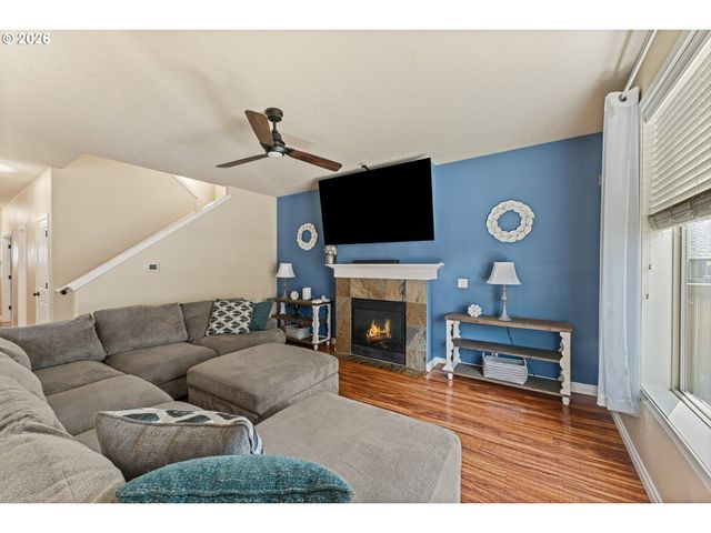 12671 VILLARD Pl, Oregon City, OR 97045