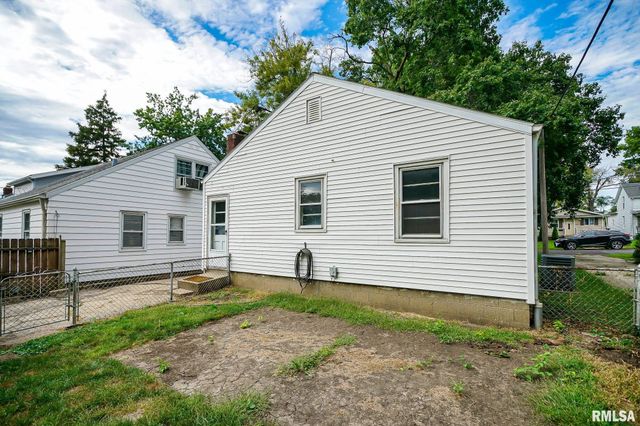 1030 E MAYWOOD Avenue, Peoria, IL 61603