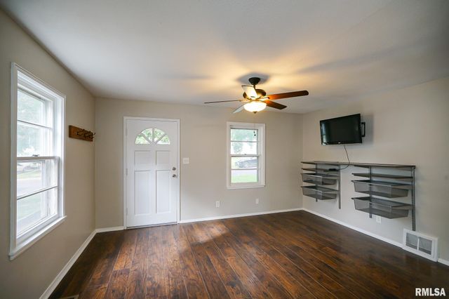 1030 E MAYWOOD Avenue, Peoria, IL 61603