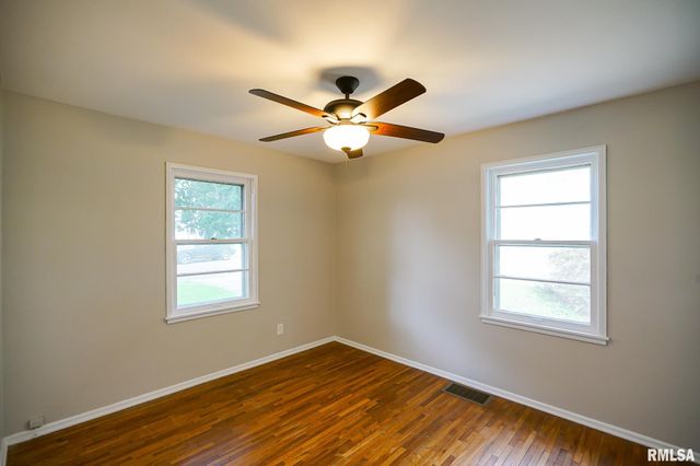1030 E MAYWOOD Avenue, Peoria, IL 61603