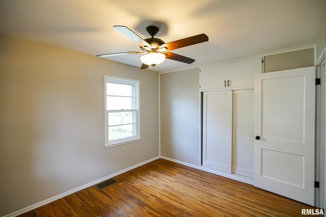 1030 E MAYWOOD Avenue, Peoria, IL 61603