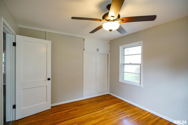 1030 E MAYWOOD Avenue, Peoria, IL 61603