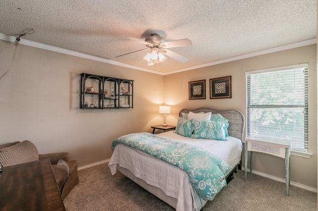 4153 Harvestwood Drive, Grapevine, TX 76051
