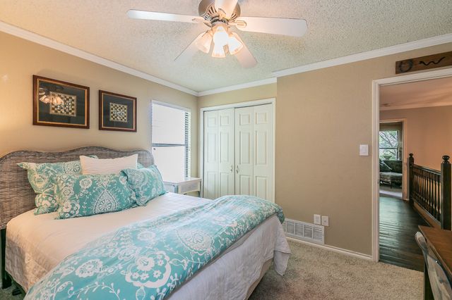 4153 Harvestwood Drive, Grapevine, TX 76051