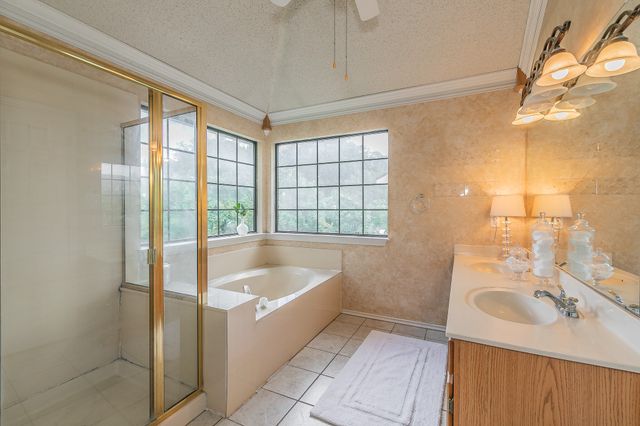 4153 Harvestwood Drive, Grapevine, TX 76051
