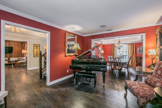 4153 Harvestwood Drive, Grapevine, TX 76051