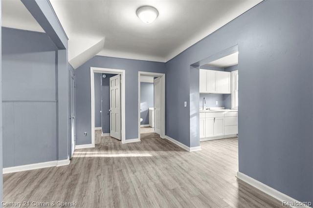 18634 Wood Street, Melvindale, MI 48122