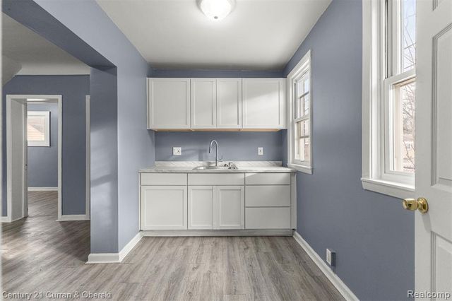 18634 Wood Street, Melvindale, MI 48122