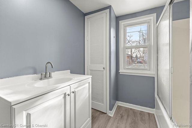 18634 Wood Street, Melvindale, MI 48122