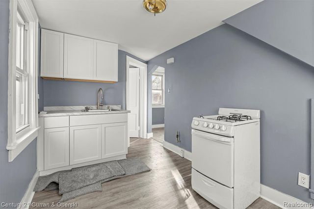 18634 Wood Street, Melvindale, MI 48122