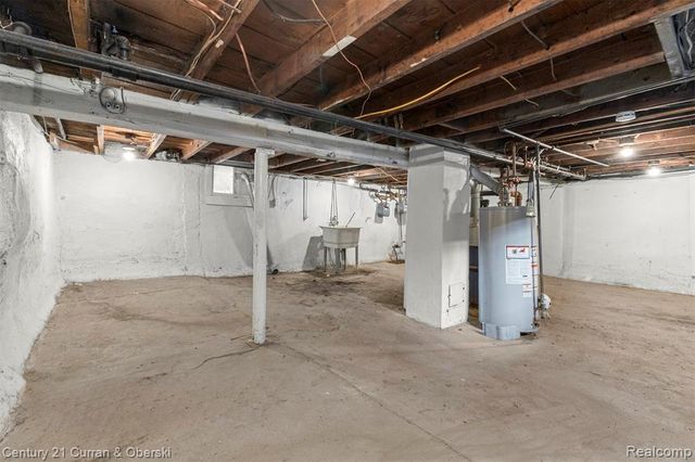 18634 Wood Street, Melvindale, MI 48122