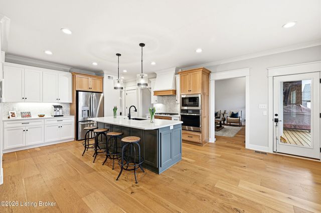 6200 Brentwood Ct, Crestwood, KY 40014