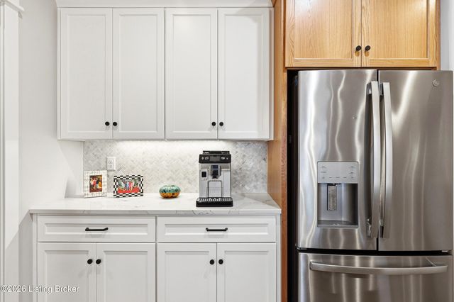 6200 Brentwood Ct, Crestwood, KY 40014