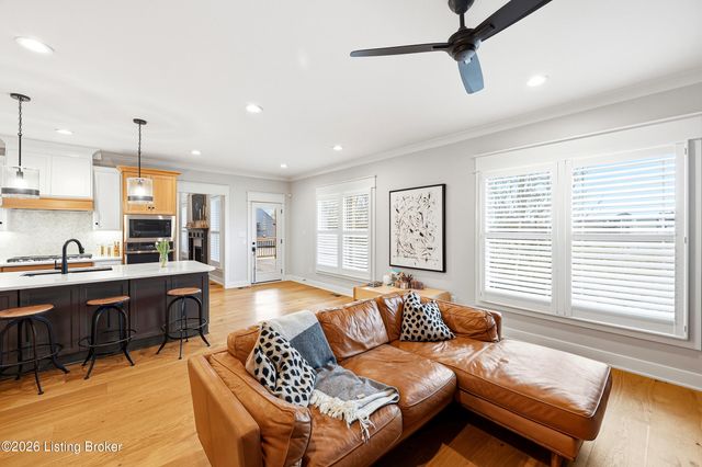 6200 Brentwood Ct, Crestwood, KY 40014
