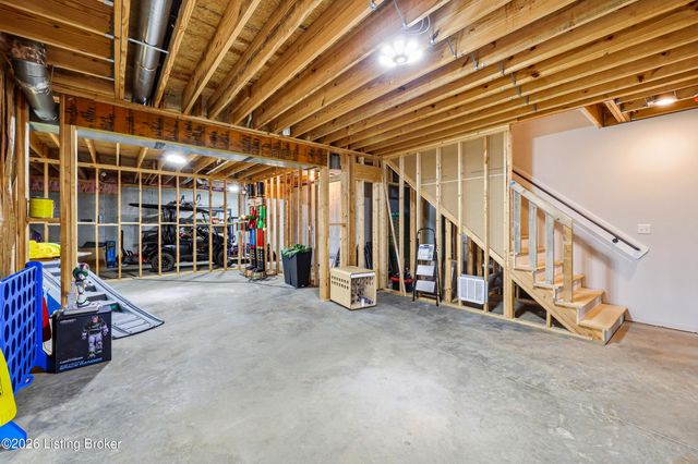 6200 Brentwood Ct, Crestwood, KY 40014