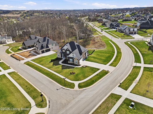 6200 Brentwood Ct, Crestwood, KY 40014