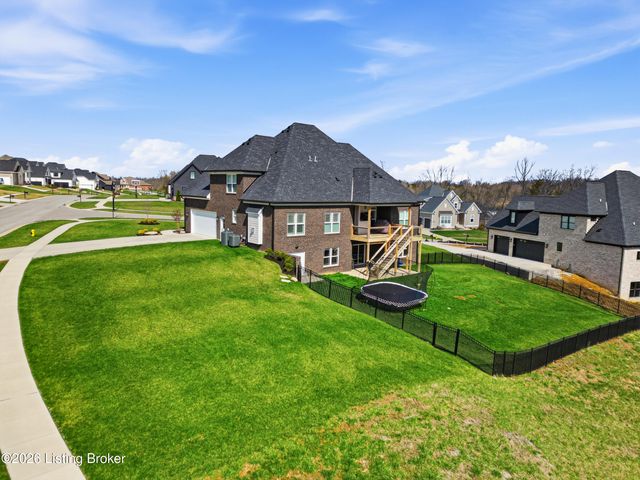 6200 Brentwood Ct, Crestwood, KY 40014