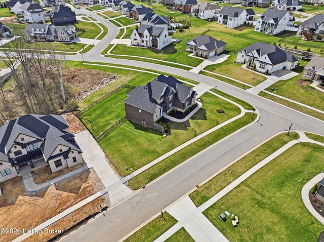 6200 Brentwood Ct, Crestwood, KY 40014