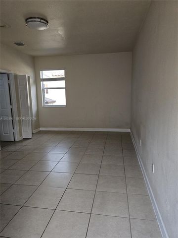 17066 SW 95th Terrace, Miami, FL 33196